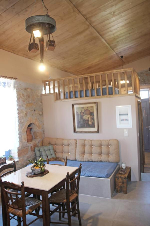 Laini Guest Houses Kouloukouthiana Exterior photo